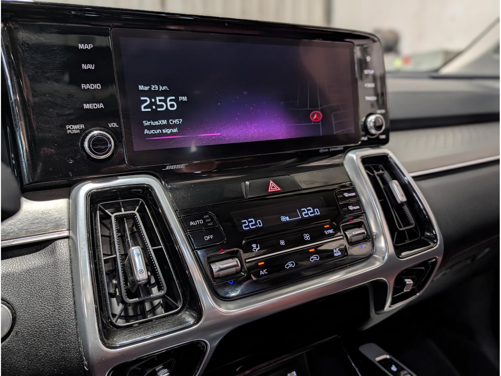 Kia Sorento SX 2023 — photo 8