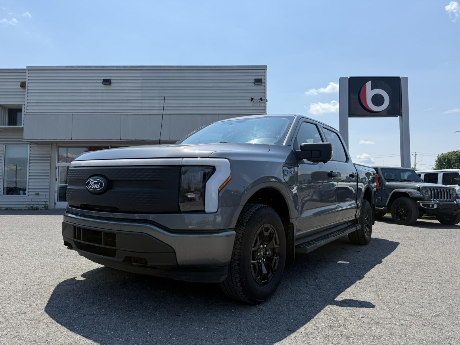 Ford F150 Lightning XLT 2025