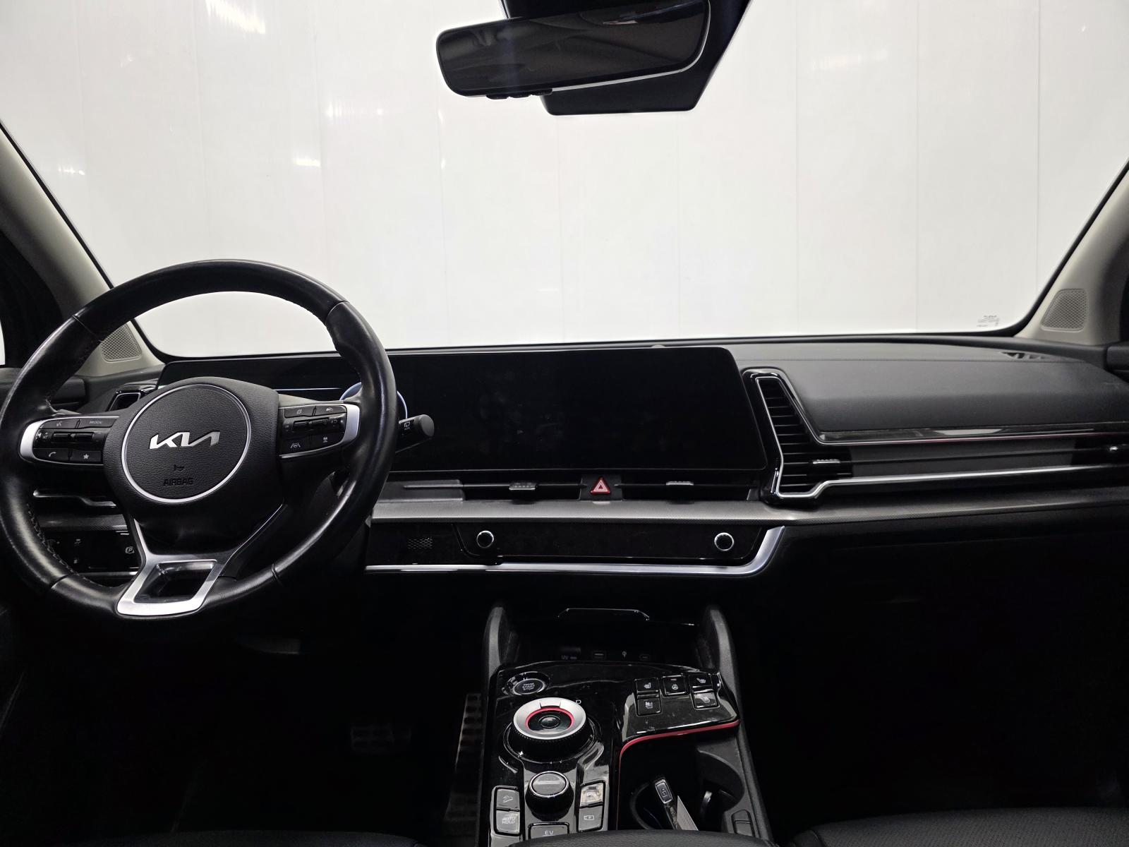 Kia Sportage SX PHEV 2023 — photo 5