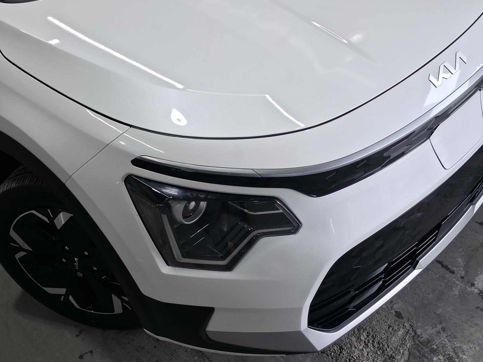 Kia Niro EV Premium 2023 — photo 3