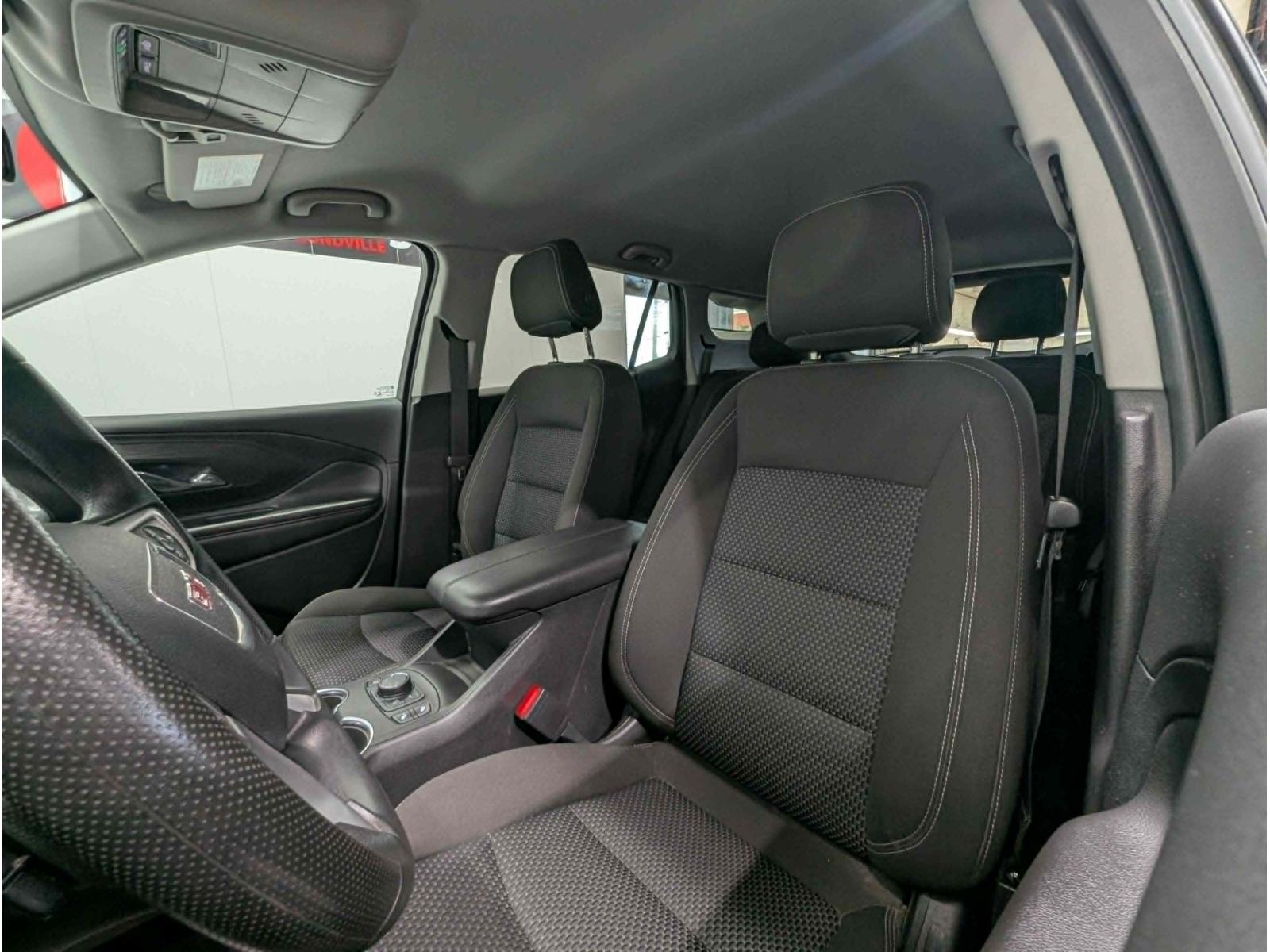 GMC Terrain SLE 2023 — photo 7