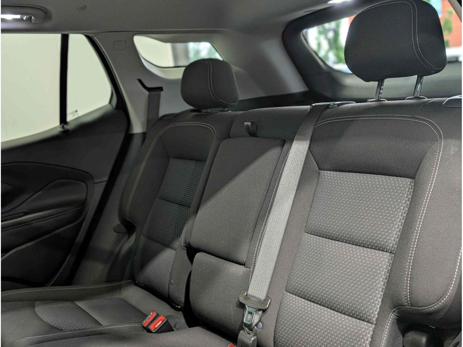 GMC Terrain SLE 2023 — photo 8