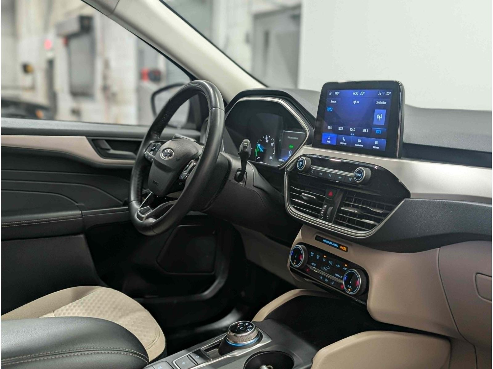 Ford Escape SE PHEV 2022 — photo 4