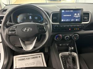 Miniature 14 Hyundai Venue Preferred 2025