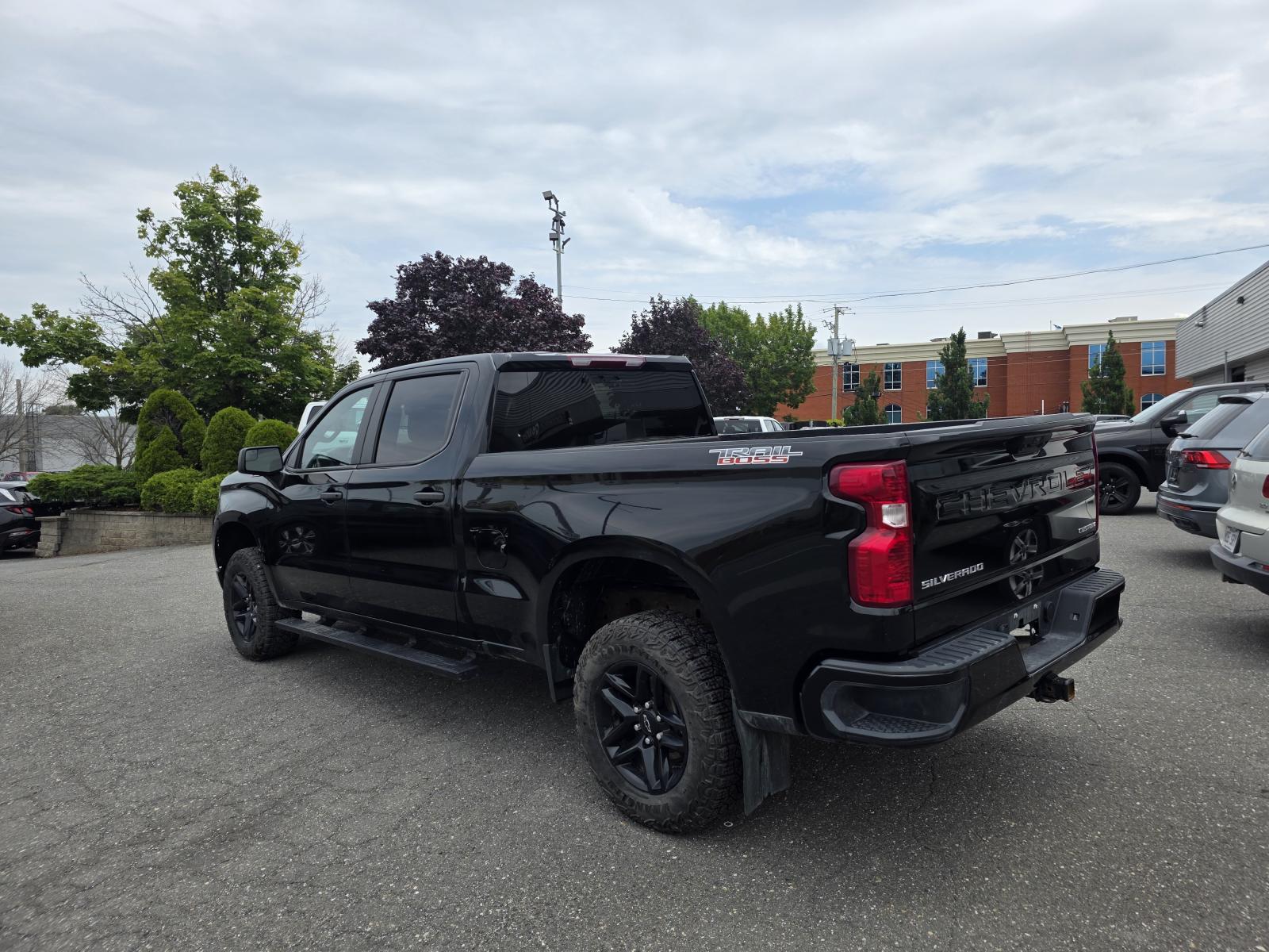 Chevrolet Silverado 1500 Custom Trail Boss 2024 — photo 6