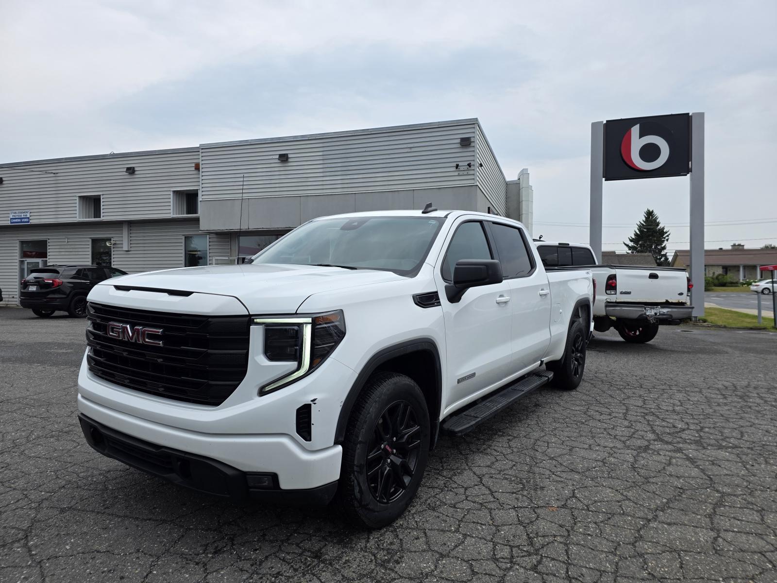 GMC Sierra 1500 Elevation 2024
