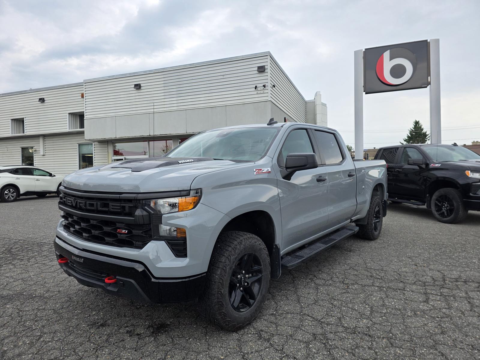 Chevrolet Silverado 1500 Custom Trail Boss 2024