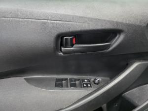 Miniature 17 Toyota Corolla L 2022