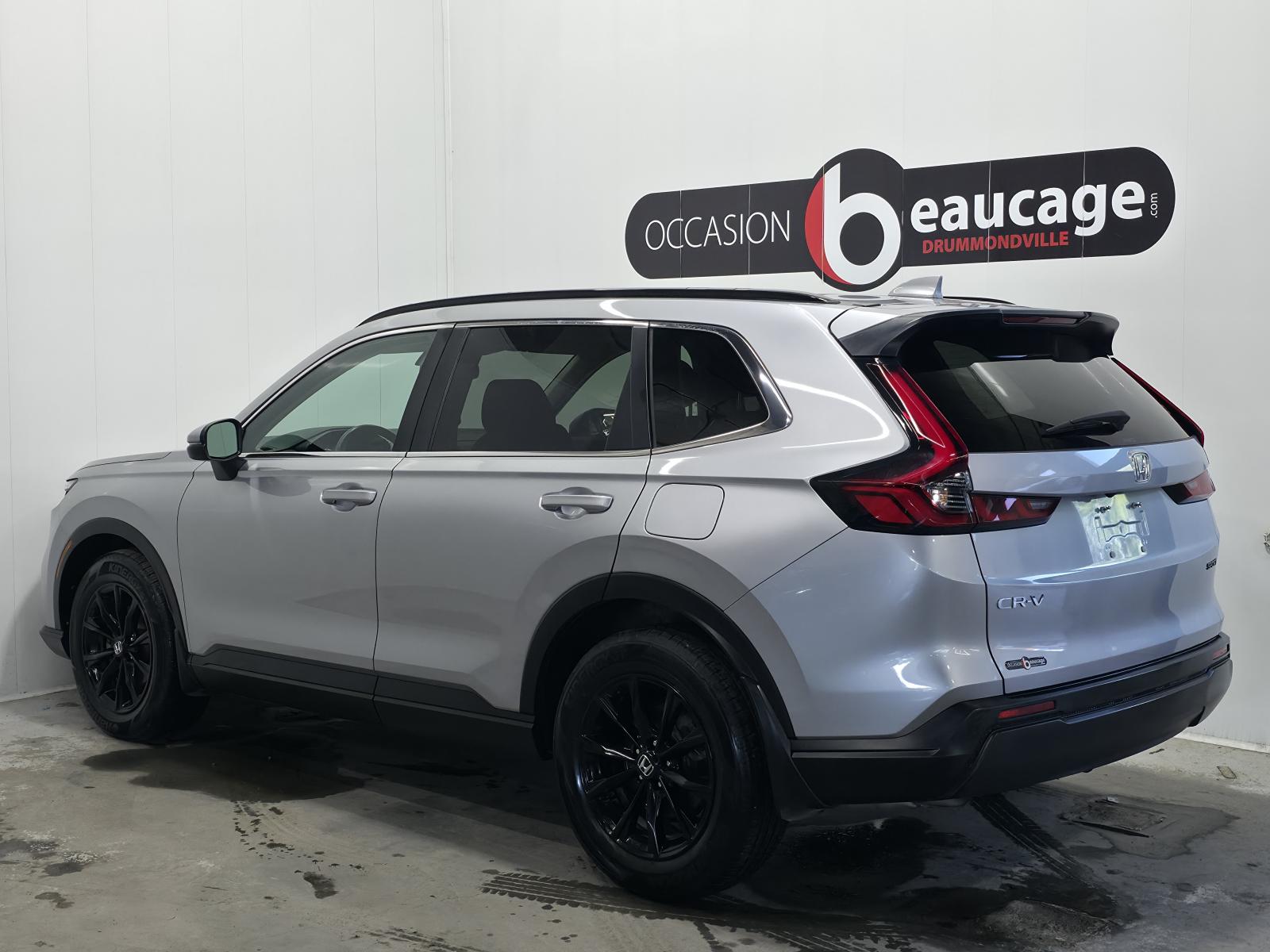 Honda CR-V Sport 2023 — photo 7