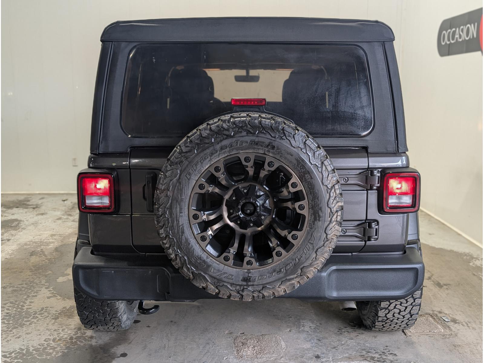 Jeep Wrangler Ultd Sport Altitude 2022 — photo 7