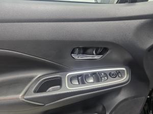 Miniature 18 Nissan Versa SR 2023