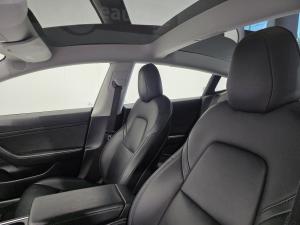Miniature 11 Tesla Model 3 Standard Range Plus 2021
