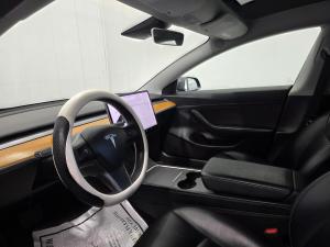 Miniature 13 Tesla Model 3 Standard Range Plus 2021