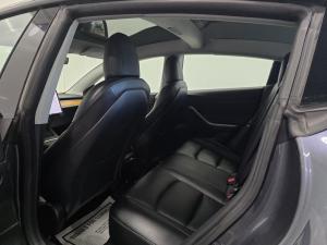Miniature 18 Tesla Model 3 Standard Range Plus 2021