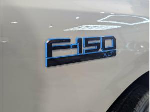 Miniature 9 Ford F150 Lightning XLT 2024