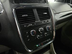Miniature 10 Dodge Grand Caravan SXT Premium Plus 2019