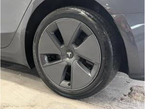 Thumbnail 18 Tesla Model 3 Standard Range Plus 2022
