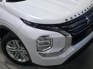 Thumbnail 6 Mitsubishi Outlander ES 2024