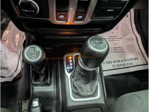 Miniature 15 Jeep Wrangler JL 2018.5 Sport 2018