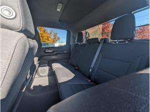 Miniature 12 Chevrolet Silverado 1500 LT Trail Boss 2023