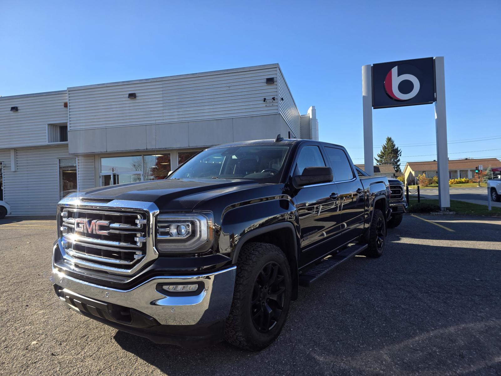 Image 1 GMC Sierra 1500 SLT 2018