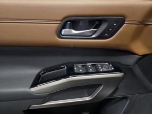 Miniature 11 Nissan Pathfinder Platinum 2025