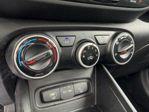 Miniature 23 Hyundai Venue Preferred 2025