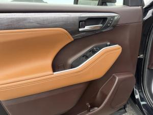 Miniature 12 Toyota Highlander Platinum 2022
