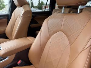 Miniature 15 Toyota Highlander Platinum 2022