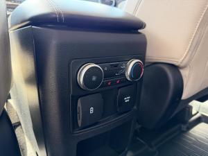 Miniature 12 Ford Explorer Limited 2021