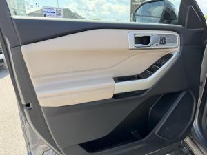 Miniature 18 Ford Explorer Limited 2021
