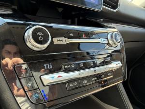 Miniature 27 Ford Explorer Limited 2021