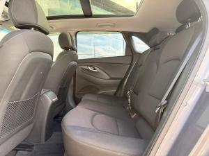 Miniature 21 Hyundai Elantra GT GLS 2018