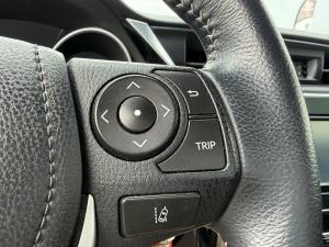 Miniature 17 Toyota Corolla iM Base 2018