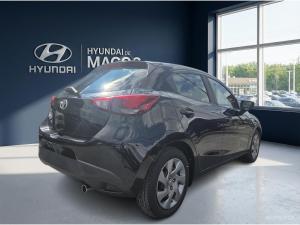 Thumbnail 7 Toyota Yaris LE 2020
