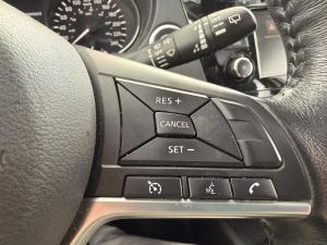 Miniature 13 Nissan Qashqai SV 2019