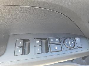 Thumbnail 12 Hyundai Elantra Essential 2020