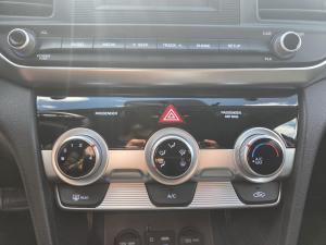 Thumbnail 14 Hyundai Elantra Essential 2020