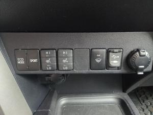 Miniature 17 Toyota Rav4 LE 2018