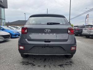Miniature 6 Hyundai Venue Preferred 2026