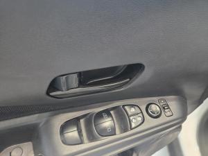 Miniature 13 Nissan Kicks S 2021