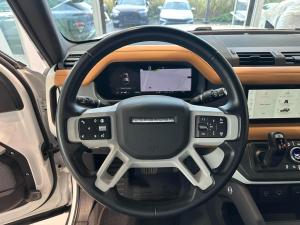 Miniature 9 Land Rover Defender 110 P400 X-Dyn SE 2024