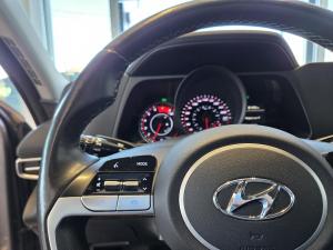 Thumbnail 17 Hyundai Elantra Preferred 2023