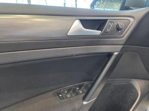 Miniature 8 Volkswagen Golf Comfortline 2019