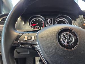 Miniature 16 Volkswagen Golf Comfortline 2019