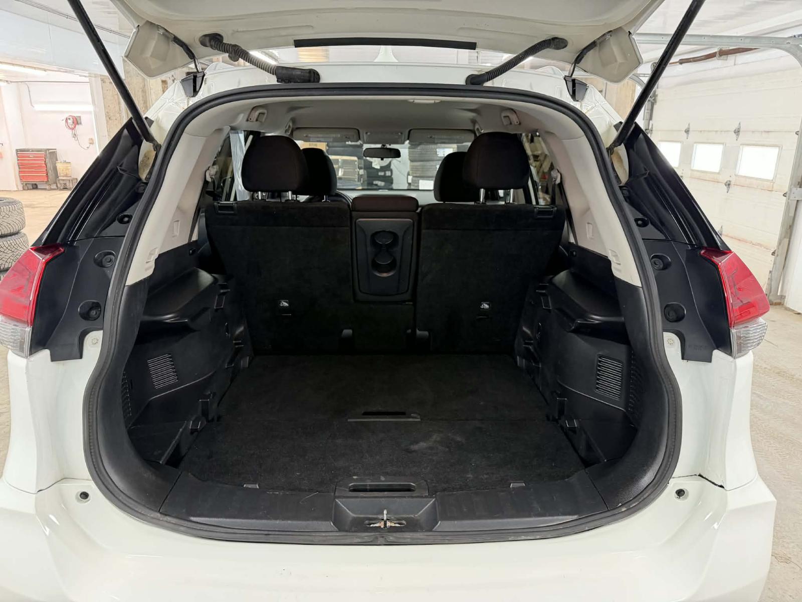 Nissan Rogue S 2020 — photo 7