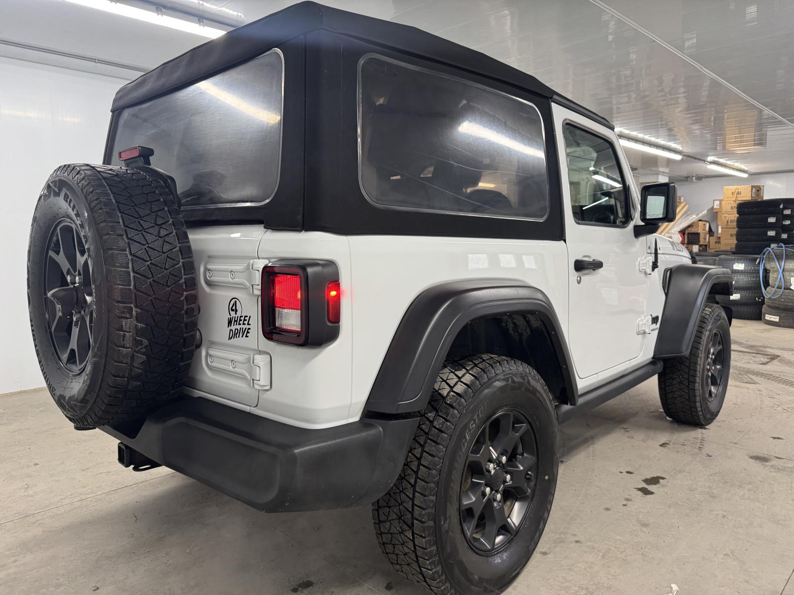 Jeep Wrangler Sport 2021 — photo 6
