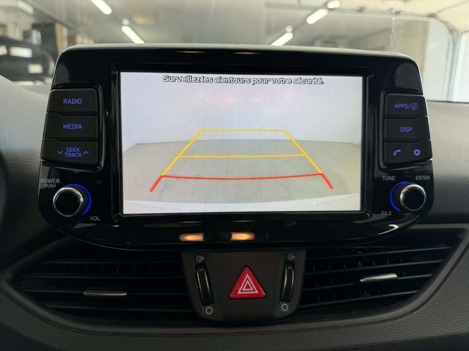 Image 15 Hyundai Elantra GT Luxury 2019