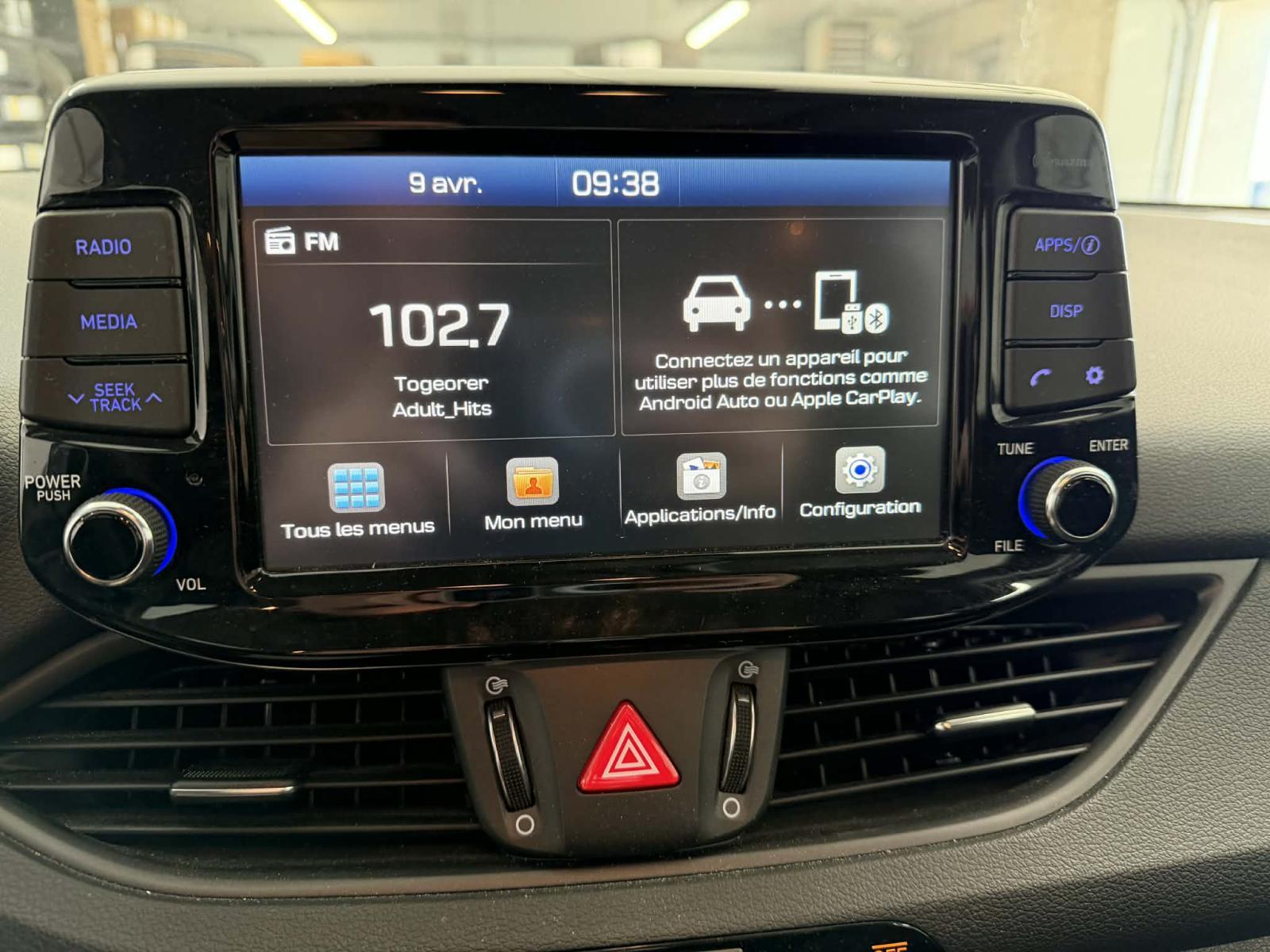 Image 14 Hyundai Elantra GT Luxury 2019