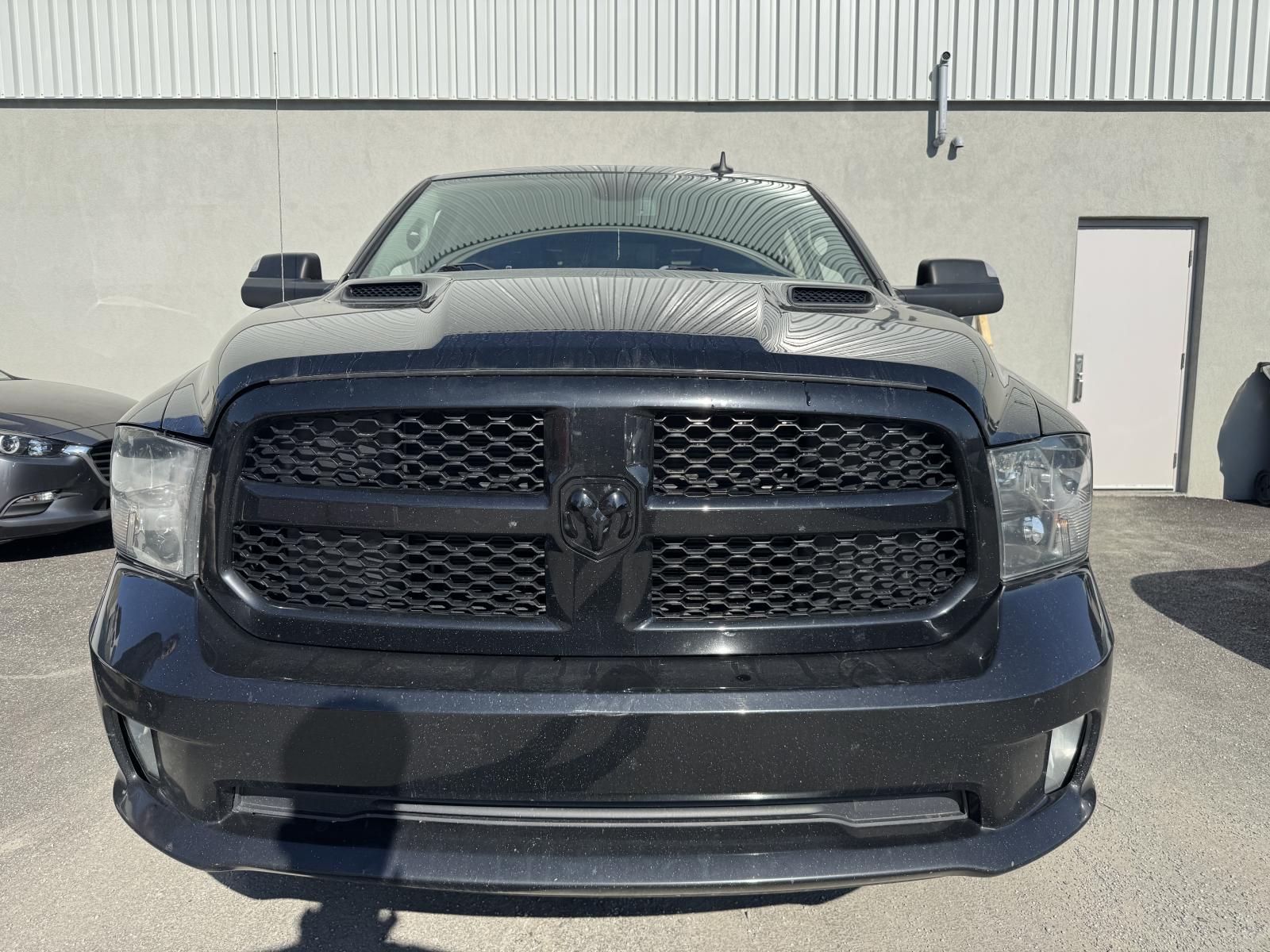 Image 2 RAM 1500 Classic 1500 Express 2021